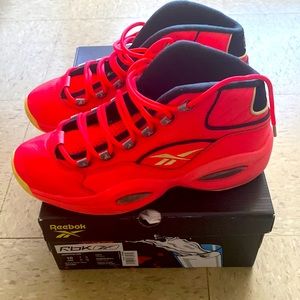 These are some men Question Mid Redbox. They’re a size 10